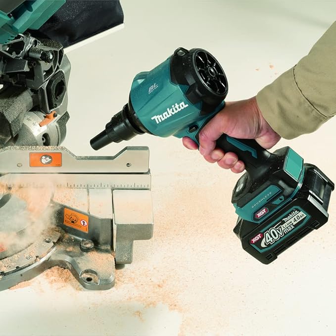 Makita AS001GZ Rechargeable Air Duster, Compatible with 40 Vmax (main unit only). *Battery, charger, and case sold separately - LeafyLoom