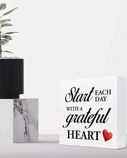 Start Each Day with a Grateful Heart Wood Block Sign Desk Decor,Grateful Table Sign Wooden Box Plaque Sign Desk Decor for Home College Office Shelf Table Decor Decorations - LeafyLoom
