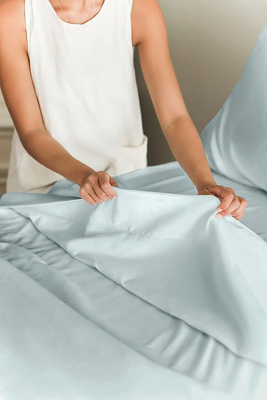Twin XL Size 3 Piece Sheet Set - Comfy Breathable & Cooling Sheets - Hotel Luxury Bed Sheets for Women & Men - Deep Pockets, Easy-Fit, Soft & Wrinkle Free Sheets - Ice Blue Oeko-Tex Bed Sheet Set - LeafyLoom