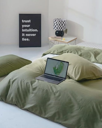 Gradient Green Comforter Set Ombre White Green Bedding Set Queen Women Aesthetic Comforter 3 PCs Green Color Bed Comforter Set Queen Gradient White and Green Comforter Set Queen - LeafyLoom