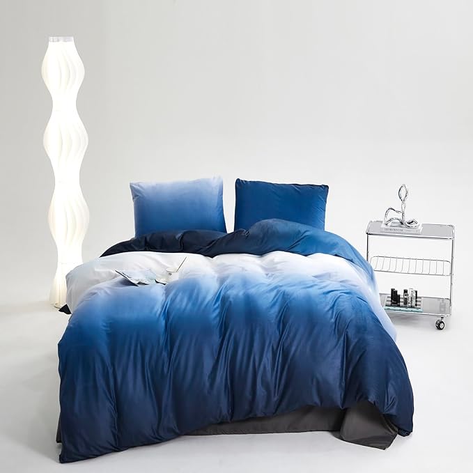 Wellboo Gradient Blue Velvet Comforter King Fluffy Blue White Bedding Comforters Women Men Ocean Sea Blue Velvet Quilts Modern White and Sky Blue Gradient Flannel Bed Abstract Art Watercolor Comforter - LeafyLoom