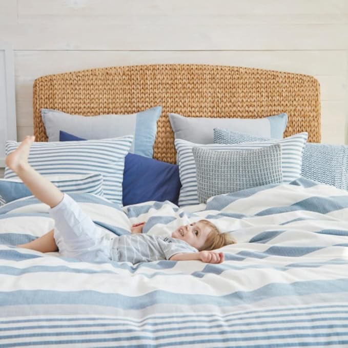 Nautica - King Size Comforter Set, Cotton Reversible Bedding with Matching Shams, Mediterranean Inspired Home Decor for All Seasons (Fairwater Blue, King) - LeafyLoom