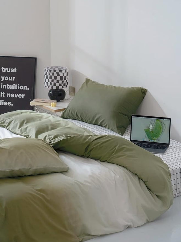 Gradient Green Comforter Set Ombre White Green Bedding Set Cal King Women Aesthetic Comforter 3 PCs Green Color Bed Comforter Set California King Gradient White and Green Comforter Set - LeafyLoom