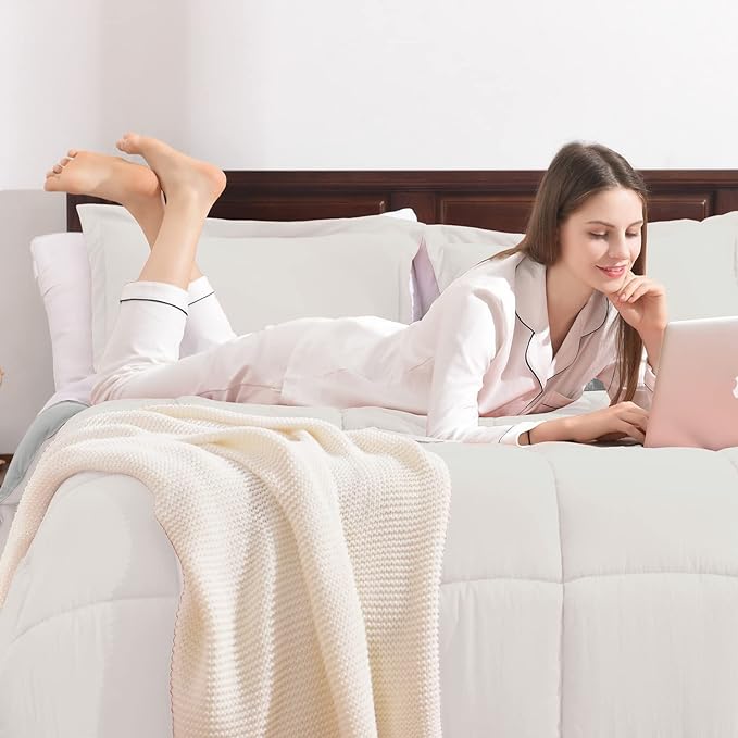 Basic Beyond Queen Comforter Set - Fluffy Comforter Queen Set for All Seasons - Reversible White Queen Comforter Set for Mens - 3 Pieces (1 Comforter + 2 Pillow Shams) - White/Grey - LeafyLoom