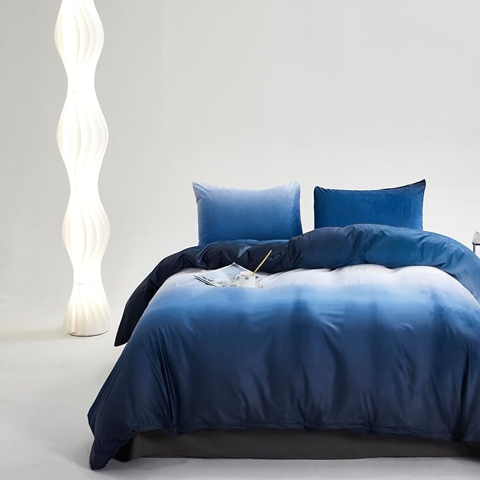 Wellboo Gradient Blue Velvet Comforter Queen Fluffy Blue White Bedding Comforters Women Men Ocean Sea Blue Velvet Quilts Modern White and Sky Blue Gradient Flannel Bed Abstract Art Watercolor Bed - LeafyLoom