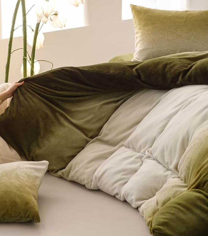 Green White Comforter Set Velvet California King Gradient Olive Green Bedding Comforter Women Plain White Army Green Gradient Soft Flannel Dark Green Comforter Warm Cal King Bed Comforter - LeafyLoom