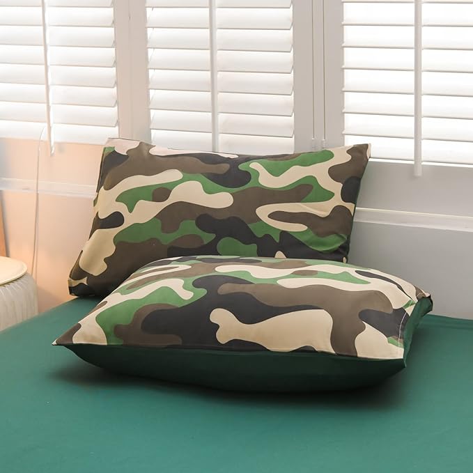 Meeting Story Camouflage Bedding Set, Green Camouflage Comforter Set, 5 PCS One Comforter and Two Pillowases, All Season Soft Bedspread for Boys Teens Adults (Green, Twin 5Pcs) - LeafyLoom