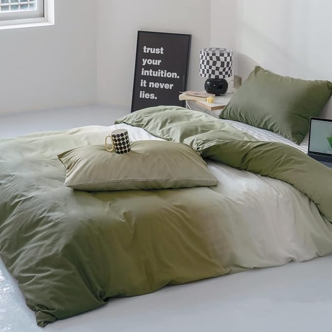 Gradient Green Comforter Set Ombre White Green Bedding Set King Women Aesthetic Comforter 3 PCs Green Color Bed Comforter Set King Gradient White and Green Comforter Set King Size - LeafyLoom