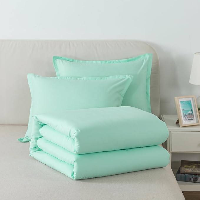 Sage Green Comforter Set King Size, Solid Lightweight Skin-Friendly Boho Bedding Set & Collections, Breathable Fluffy Microfiber 3 PCS (104"x90") Comforter Set for All Seasons - LeafyLoom