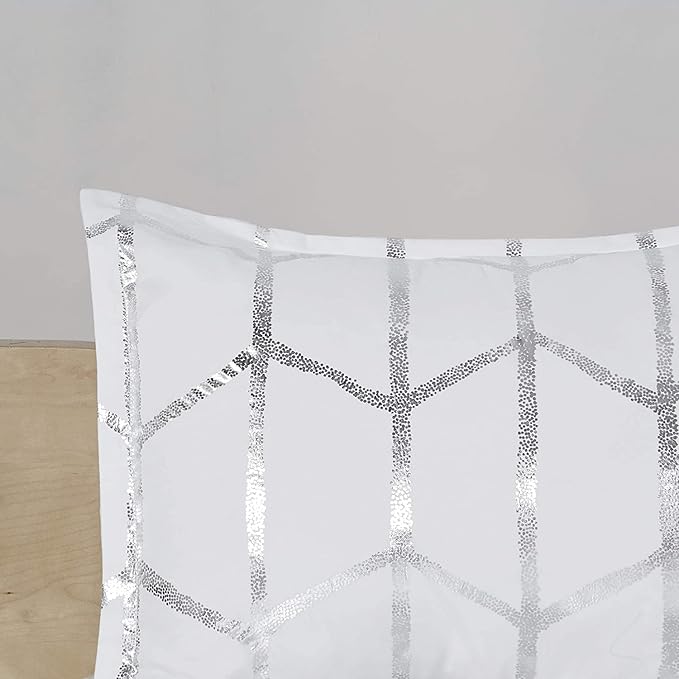 Intelligent Design Raina Full / Queen Comforter Set, Soft Microfiber Comforter Set Queen, Modern Geometric Metallic Bed Set, 5 Pieces College Bedding Comforter Set with 2 Shams, 2 Toss Pillows White - LeafyLoom