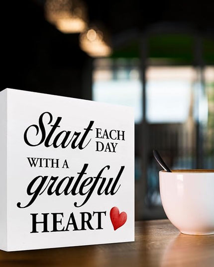 Start Each Day with a Grateful Heart Wood Block Sign Desk Decor,Grateful Table Sign Wooden Box Plaque Sign Desk Decor for Home College Office Shelf Table Decor Decorations - LeafyLoom