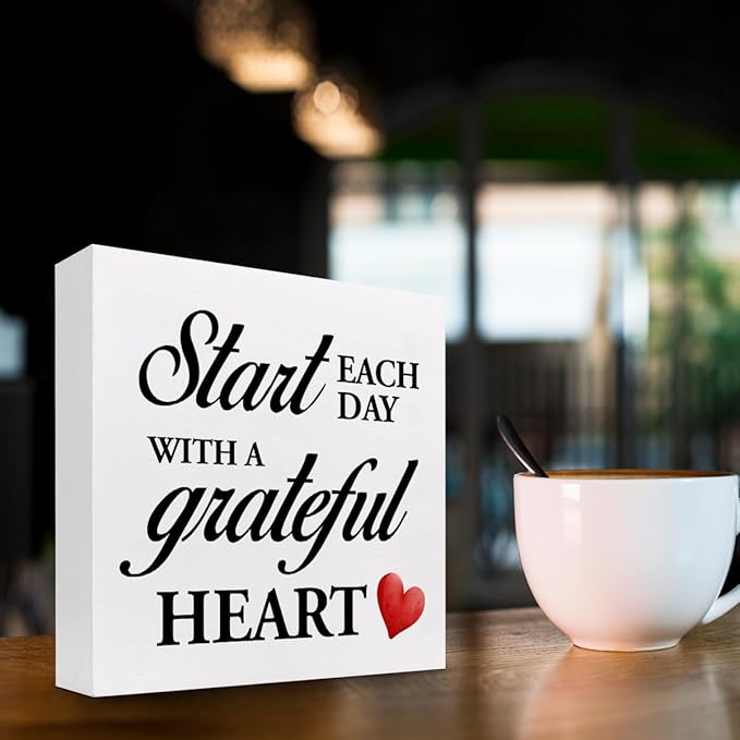 Start Each Day with a Grateful Heart Wood Block Sign Desk Decor,Grateful Table Sign Wooden Box Plaque Sign Desk Decor for Home College Office Shelf Table Decor Decorations - LeafyLoom