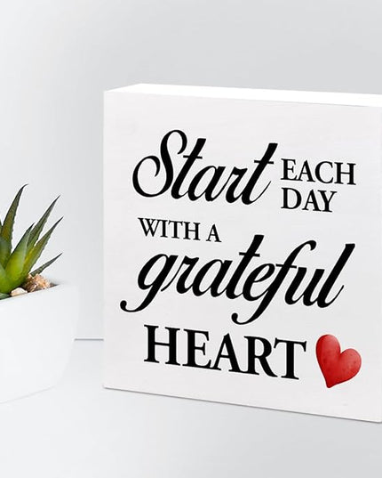 Start Each Day with a Grateful Heart Wood Block Sign Desk Decor,Grateful Table Sign Wooden Box Plaque Sign Desk Decor for Home College Office Shelf Table Decor Decorations - LeafyLoom
