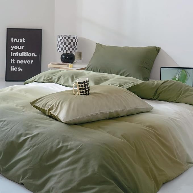 Gradient Green Comforter Set Ombre White Green Bedding Set Cal King Women Aesthetic Comforter 3 PCs Green Color Bed Comforter Set California King Gradient White and Green Comforter Set - LeafyLoom