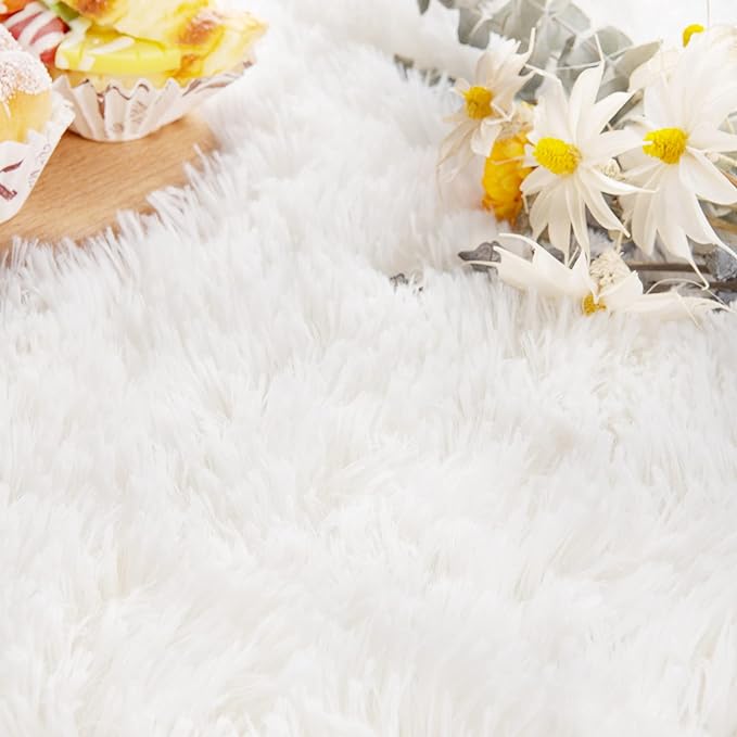 Noahas Ultra Soft Fluffy Bedroom Rugs 2.6' X 5.3',Cream White Rugs for Bedroom,Cute Rugs for Dorm Room,Kids Room Carpet,Modern Shaggy Area Rugs Home Decor - LeafyLoom