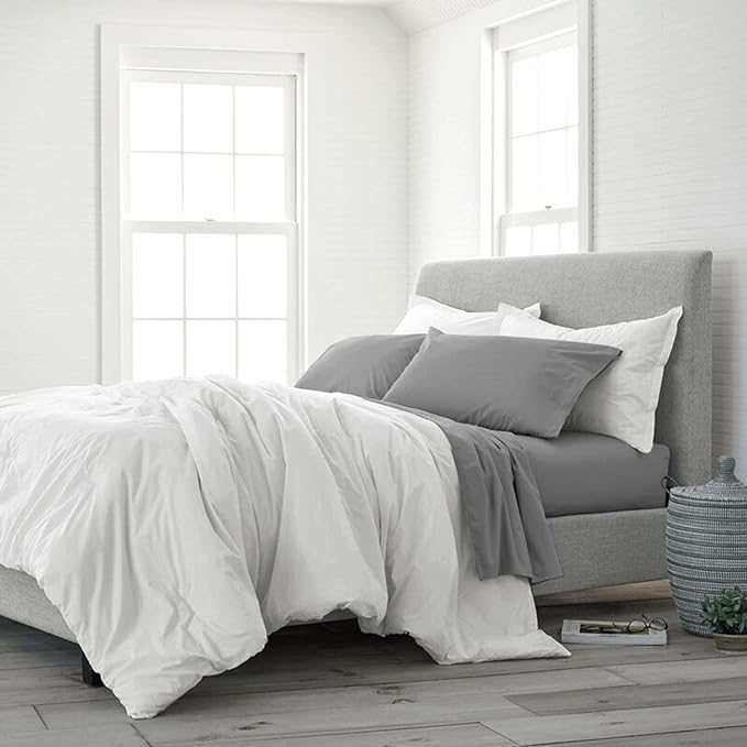 ETDIFFE White Full Size Comforter, 3 Piece Aesthetic Modern Bedding Set - Soft & Lightweight All Season Microfiber Down Alternative Bed Comforter with 2 Pillow Shams for Women Men - LeafyLoom
