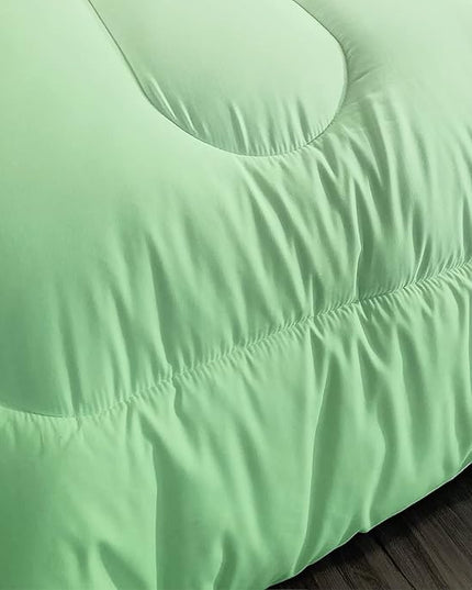 CVHOUSE Dinosaur Bedding Set,Dinosaur Comforter,Dinosaur Comforter Set King,Microfiber Quilt Set with 1 Comforter and 2 Pillow Cases- 3 Piece - LeafyLoom