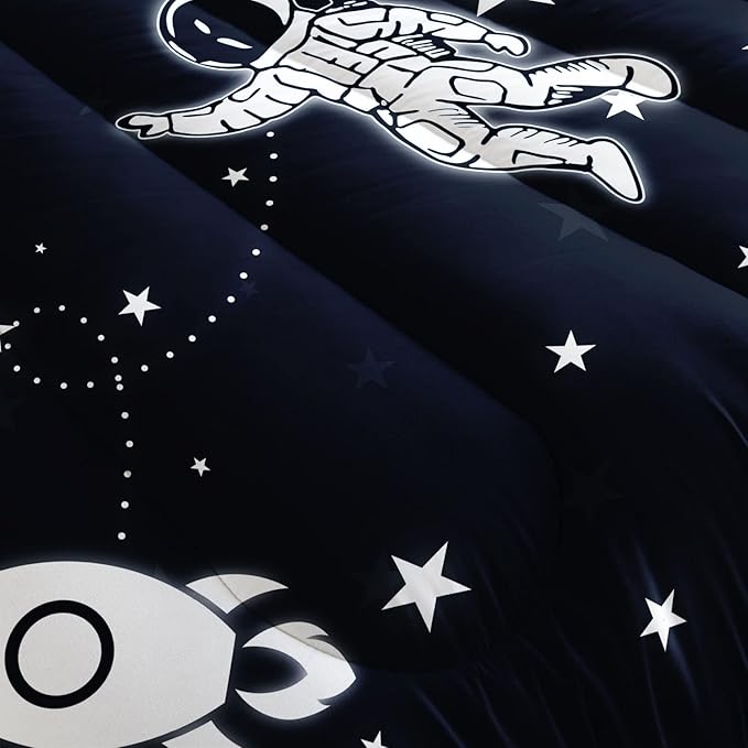 Datura home Kids Comforter Set Astronaut Space Rocket Printed Pattern Quilt Bedding Set with 1 Comforter and 2 Pillowcases for Girls Bedroom All Season(Space Rocket Full), Full 80x90inches - LeafyLoom