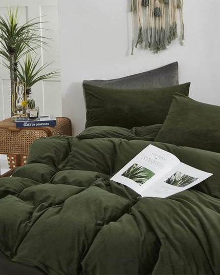 Wellboo Olive Green Velvet Comforter Sets Twin Size Fluffy Army Green Bedding Comforters Soft Women Men Solid Dark Green Flannel Quilt Modern Blackish Green Sherpa Bed Puffy Military Green Blankets - LeafyLoom