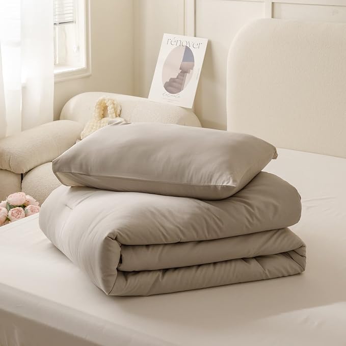 ROSGONIA Oatmeal Twin Comforter Set for College Girls Boys, 1 Boho Comforter & 1 Pillowcase, All Season Kids Comforter Lightweight Dorm Bedding - LeafyLoom