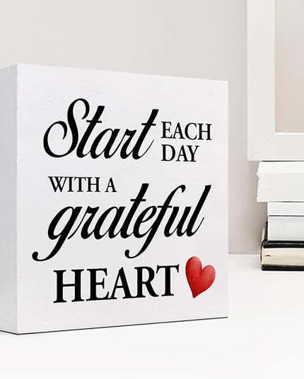 Start Each Day with a Grateful Heart Wood Block Sign Desk Decor,Grateful Table Sign Wooden Box Plaque Sign Desk Decor for Home College Office Shelf Table Decor Decorations - LeafyLoom