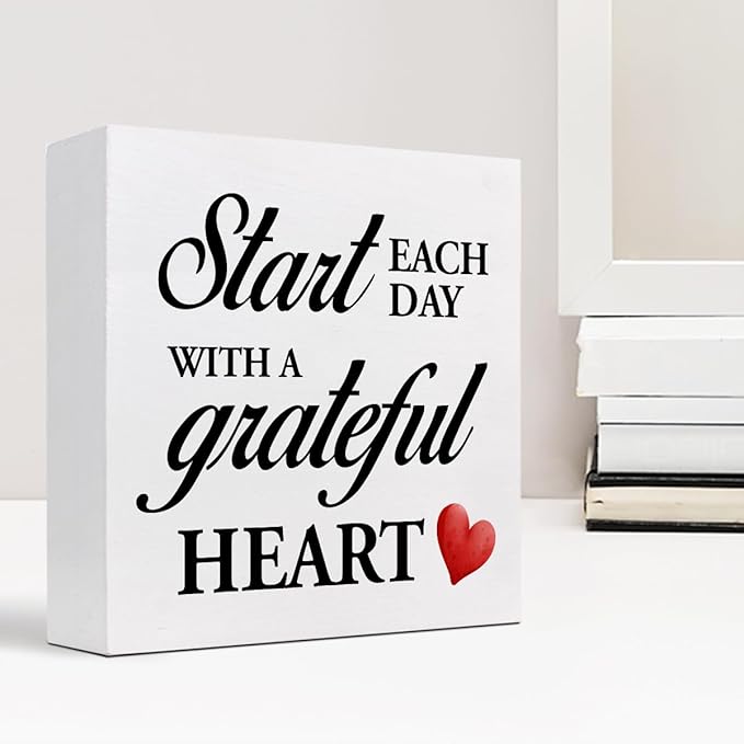 Start Each Day with a Grateful Heart Wood Block Sign Desk Decor,Grateful Table Sign Wooden Box Plaque Sign Desk Decor for Home College Office Shelf Table Decor Decorations - LeafyLoom