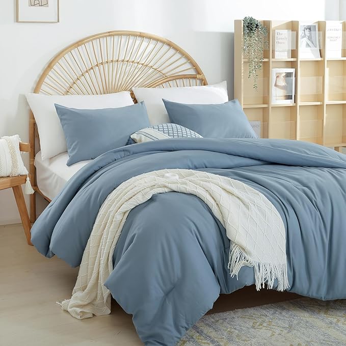 Dusty Blue Comforter Set King Size - 3 Pieces Lightweight Solid Grayish Blue Bedding Comforter Set - All Season Fluffy Microfiber Bed Set (1 Comforter, 2 Pillowcases) - LeafyLoom