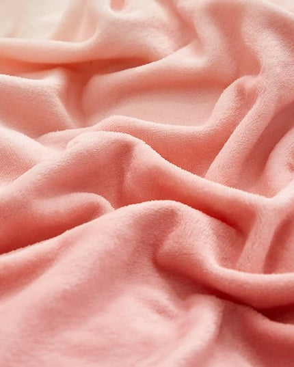 Pink White Gradient Comforter Set Twin Pink Velvet Bedding Comforter Modern Plain White and Pink Gradient Soft Quilt Farmhouse Flannel Comforter Girls Women Warm Twin Bed Comforter - LeafyLoom