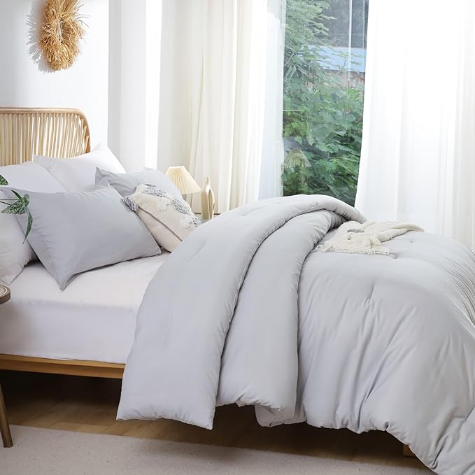 ROSGONIA Oversized King Comforter Light Gray, 3pcs (1 Grey Comforter & 2 Pillowcases), Soft Lightweight Oversized King Size Comforter Sets Bedding - LeafyLoom