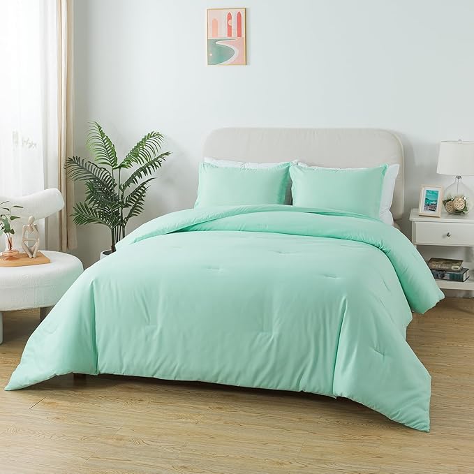 Sage Green Comforter Set King Size, Solid Lightweight Skin-Friendly Boho Bedding Set & Collections, Breathable Fluffy Microfiber 3 PCS (104"x90") Comforter Set for All Seasons - LeafyLoom