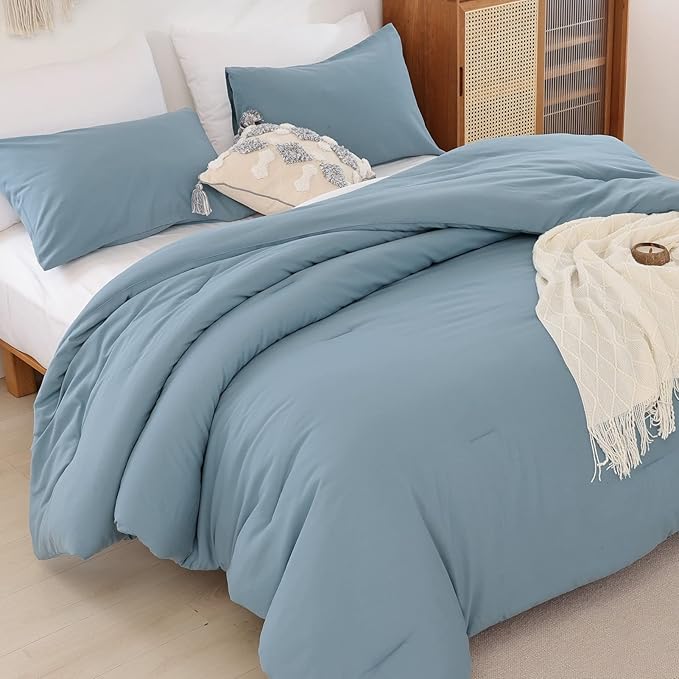 ROSGONIA King Size Comforter Set Dusty Blue, 3pcs (1 Boho Blue Comforter & 2 Pillowcases) All Season Bedding Lightweight Bedspread Blanket Quilt - LeafyLoom