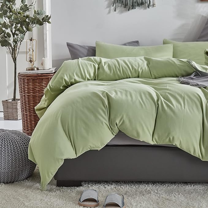 Sage Green Comforter Queen Light Green Bedding Set Soft Lightweight 3 Pieces Green Comforter Set 1 Queen Comforter (90x90 inches) with 2 Pillowcases (20x26 inches) - LeafyLoom