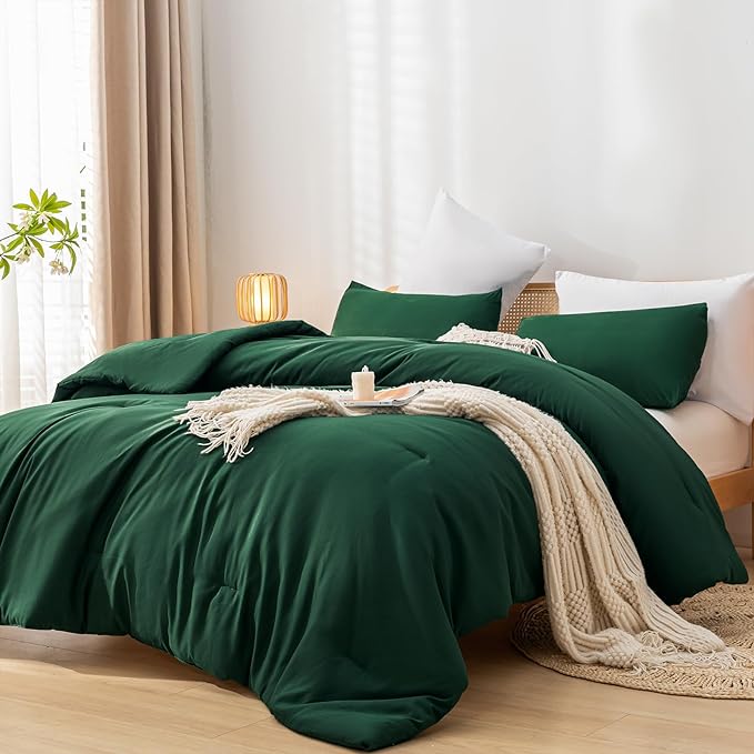 Comforter Set California King Size Dark Green 3 Pieces Boho Bed Comforter Sets Emerald Cal King Oversized Soft Lightweight Bedding Set for All Season (1 Comforter, 2 Pillowcases) - LeafyLoom