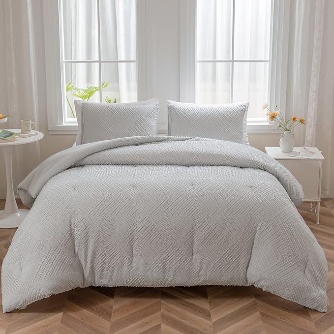 King Size Comforter Set Light Grey, Shabby Chic Tufted Design Boho Bedding Comforter Sets 3 Pieces (1 Comforter, 2 Pillowcases) - LeafyLoom