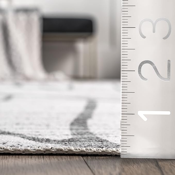 nuLOOM Lanette Abstract Leaves Machine Washable Ultra Thin Area Rug, 3' x 5', Light Grey - LeafyLoom