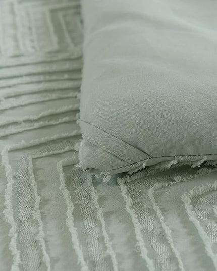 Full Comforter Set, Tufted Sage Green Comforter Set Full, Boho Bedding Comforter Sets Extra Fluffy, Ideal for All Seasons 3 Pieces (1 Comforter, 2 Pillowcases) - LeafyLoom