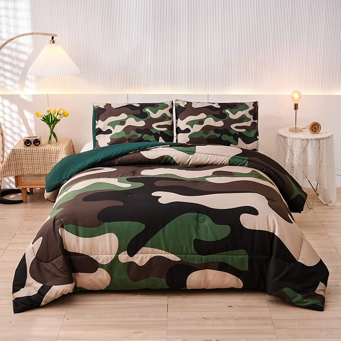 Meeting Story Camouflage Bedding Set, Green Camouflage Comforter Set, 3 PCS One Comforter and Two Pillowases, All Season Soft Bedspread for Teens Adults (Green, Full) - LeafyLoom