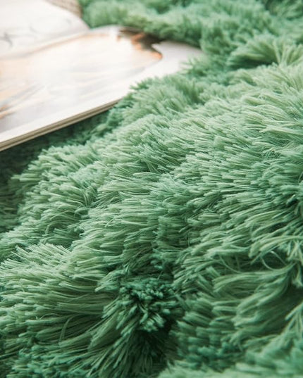 FOPPA Green Plush Comforter Cover Set Queen - Ultra Soft Faux Fur Green Bedding Sets 3 Pieces (1 Fluffy Duvet Cover + 2 Shaggy Pillow case) Fluffy Bed Set (Green, Queen) - LeafyLoom