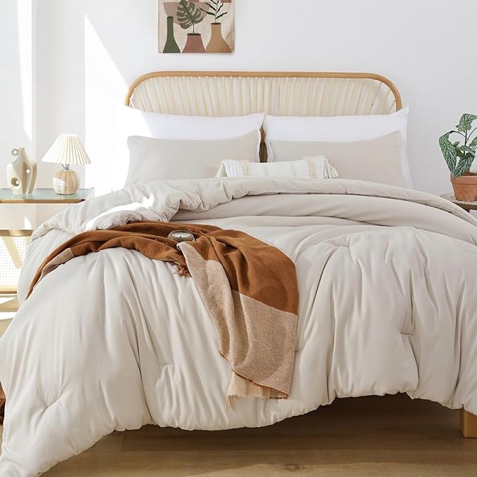 ROSGONIA Beige Twin Comforter Set for College Girls Boys, 1 Boho Comforter & 1 Pillowcase, All Season Kids Comforter Sets Lightweight Dorm Bedding - LeafyLoom