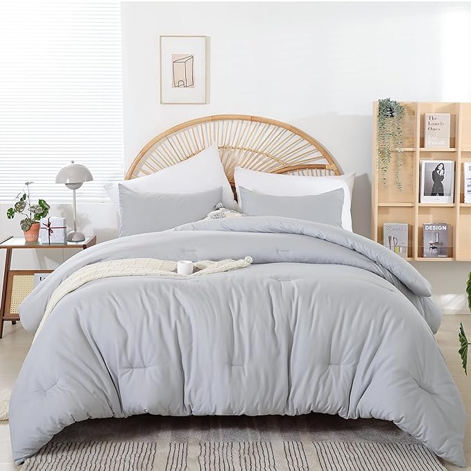 Light Grey Comforter Set King Size - 3 Pieces Lightweight Grey Solid Bedding Set - All Season Fluffy Microfiber Bed Set (1 Comforter, 2 Pillowcases) - LeafyLoom