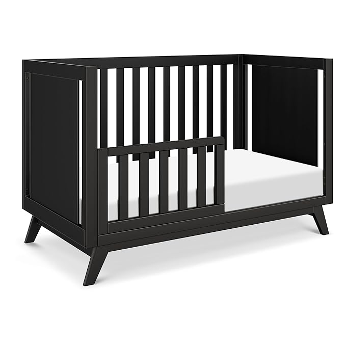 DaVinci Otto 3-in-1 Convertible Crib in Ebony, GREENGUARD Gold Certified - LeafyLoom