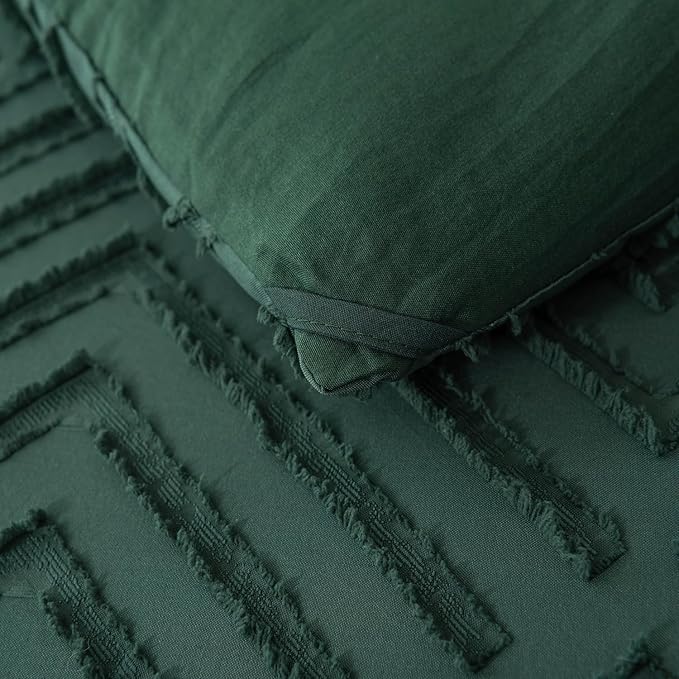 Queen Comforter Set Dark Green, Boho Forest Green Christmas Comforter Set 3 Pieces, All Season Tufted Queen Size Bed Comforter Set (90x90In Comforter & 2 Pillowcases) - LeafyLoom