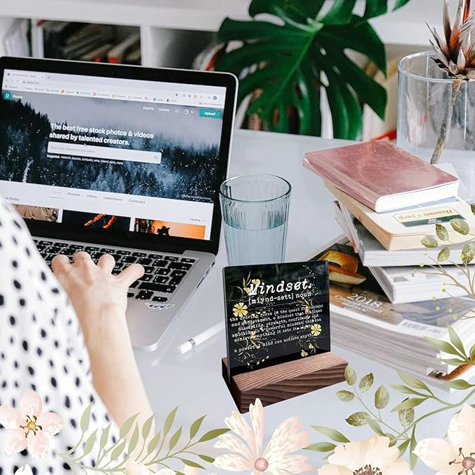 Inspirational Desk Decor for Women cute office accessories for women desk Appreciation Gifts Farewell Gifts for Boss Lady Friends Coworkers Office Shelf Bookshelf Decorations for Women ads5 - LeafyLoom