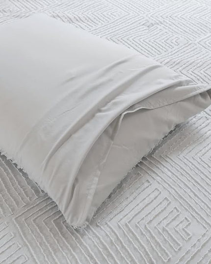 King Size Comforter Set Light Grey, Shabby Chic Tufted Design Boho Bedding Comforter Sets 3 Pieces (1 Comforter, 2 Pillowcases) - LeafyLoom