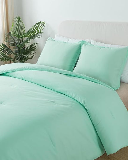 Full Size Sage Green Comforter Set, Solid Lightweight Down Alternative Soft Boho Bedding Comforter Set, Fluffy Microfiber Skin-Friendly Comforter for All Seasons with Pillowcases - LeafyLoom