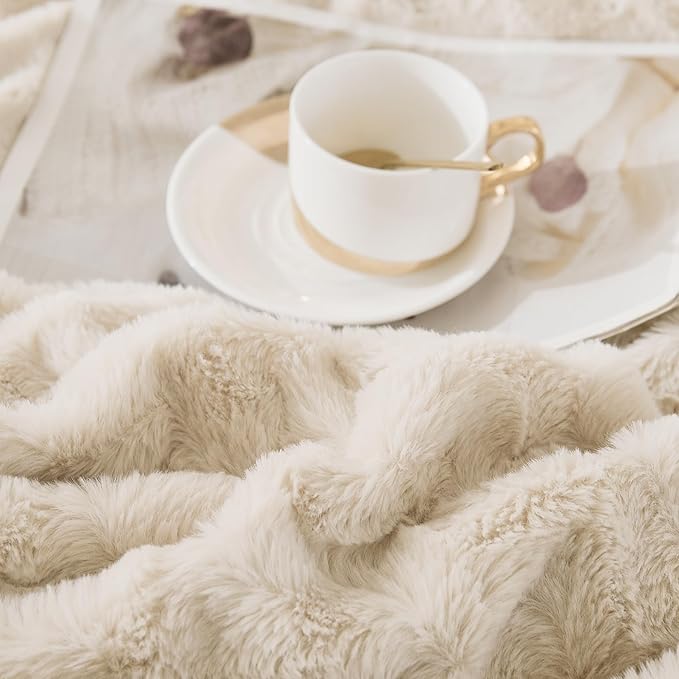 Andency Fleece Beige Comforter Set King, 3 Pieces Fuzzy Plush Faux Fur Bedding Comforter, Fluffy Shaggy Warm Sherpa Bed Set for Winter (104x90Inch Comforter) - LeafyLoom