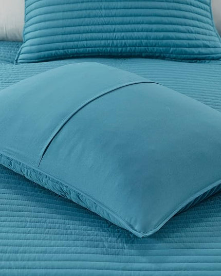 Madison Park Marina Comforter Quilt Combo Set - Modern Luxury Design, All Season Down Alternative Bedding, Matching Shams, Decorative Pillows, King/Cal King(104"x92"), Aqua 8 Piece - LeafyLoom