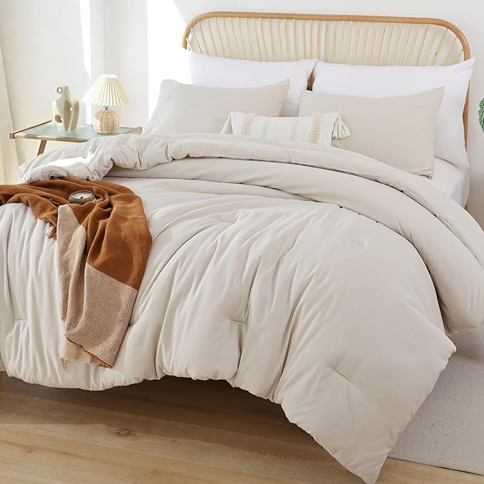 ROSGONIA King Size Comforter Set Beige, 3pcs (1 Boho Comforter & 2 Pillowcases) All Season Bedding Soft Lightweight Bedspread Cozy Blanket Quilt - LeafyLoom