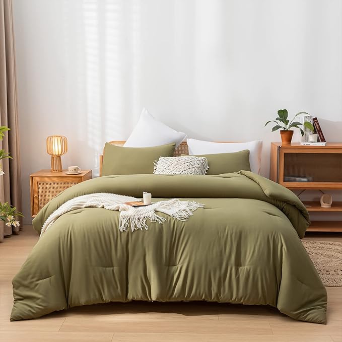 Olive Green Queen Comforter Set 3PCS Farmhouse Bed Comforter Set Queen Size Soft Lightweight Down Alternative Microfiber Comforter for All Season (1 Comforter, 2 Pillowcases) - LeafyLoom