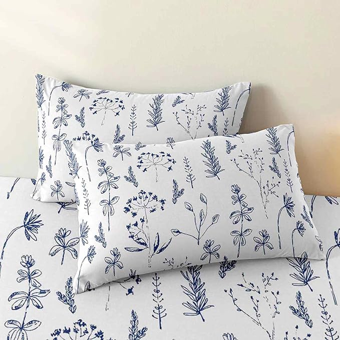 Nanko Blue Floral Comforter Set King Size 3 Pcs, White Flower Leaf Printed Pattern Spring Soft Microfiber Alternative Duvet, Vintage Farmhouse Lightweight Bedding Set Bed in a Bag for Women Men 104x90 - LeafyLoom